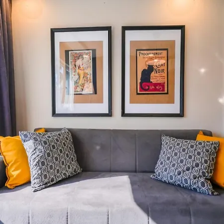 Modern Flat Near Hadrian's Gate Antalya