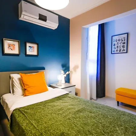 Modern Flat Near Hadrian's Gate